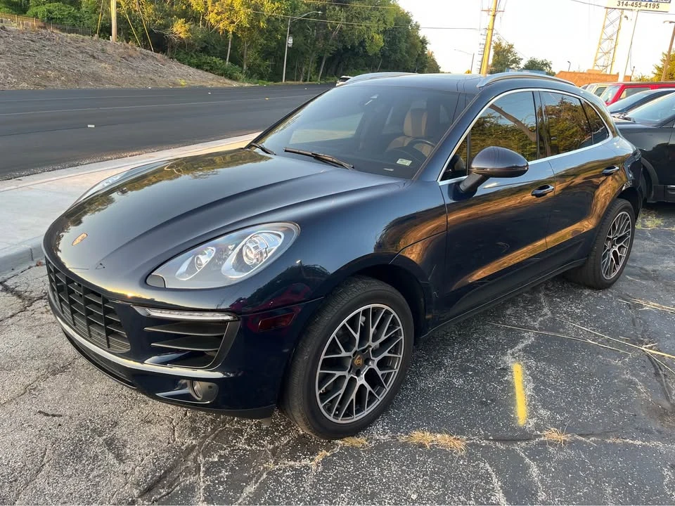 2017 Porsche Macan S - Image 2 of 11