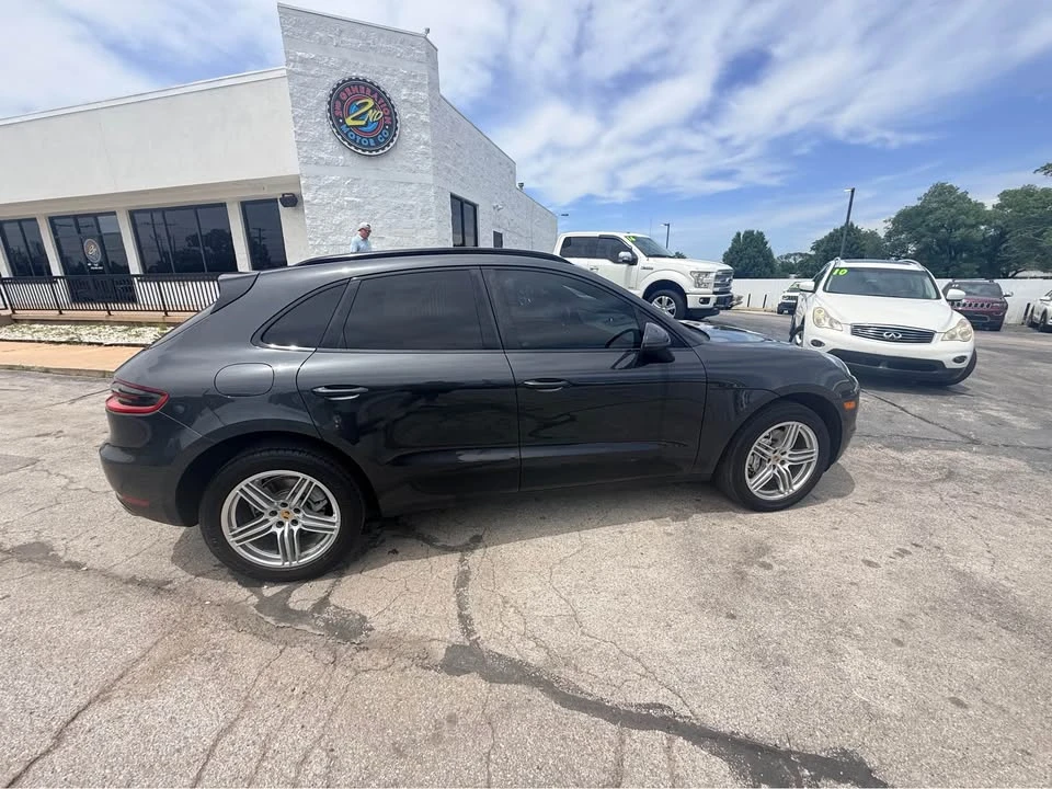 2017 Porsche Macan S - Image 9 of 14