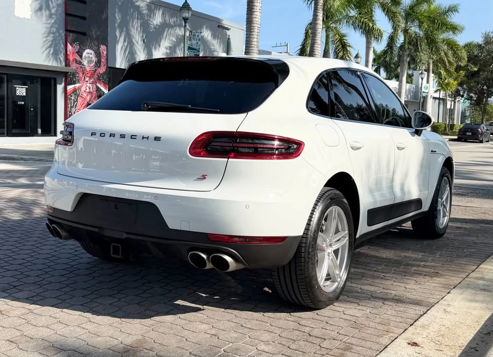 2017 Porsche Macan S - Image 7 of 20