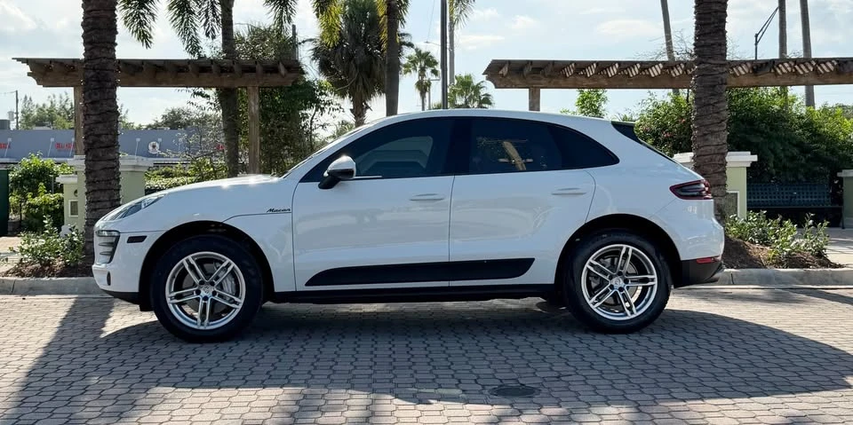 2017 Porsche Macan S - Image 8 of 20
