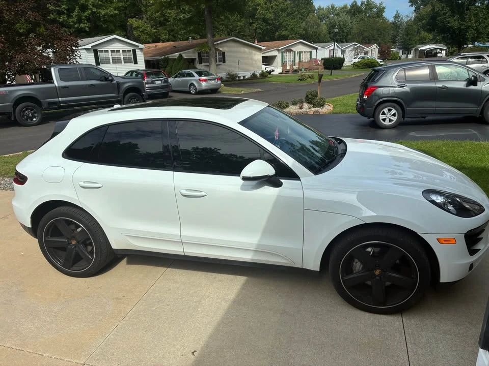 2017 Porsche Macan S - Image 2 of 9