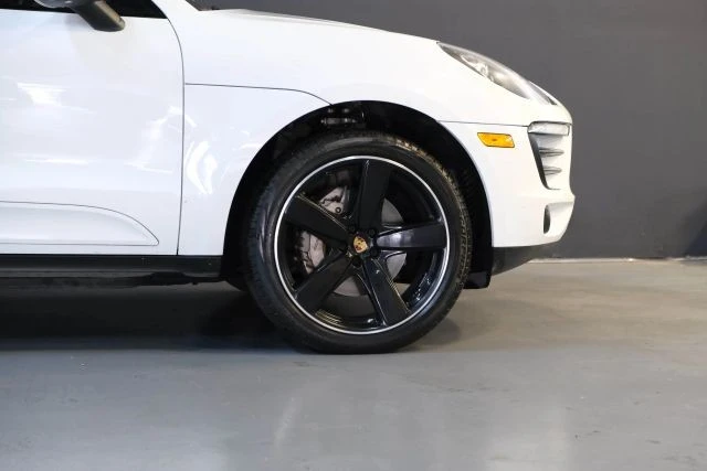 2017 Porsche Macan S - Image 12 of 21