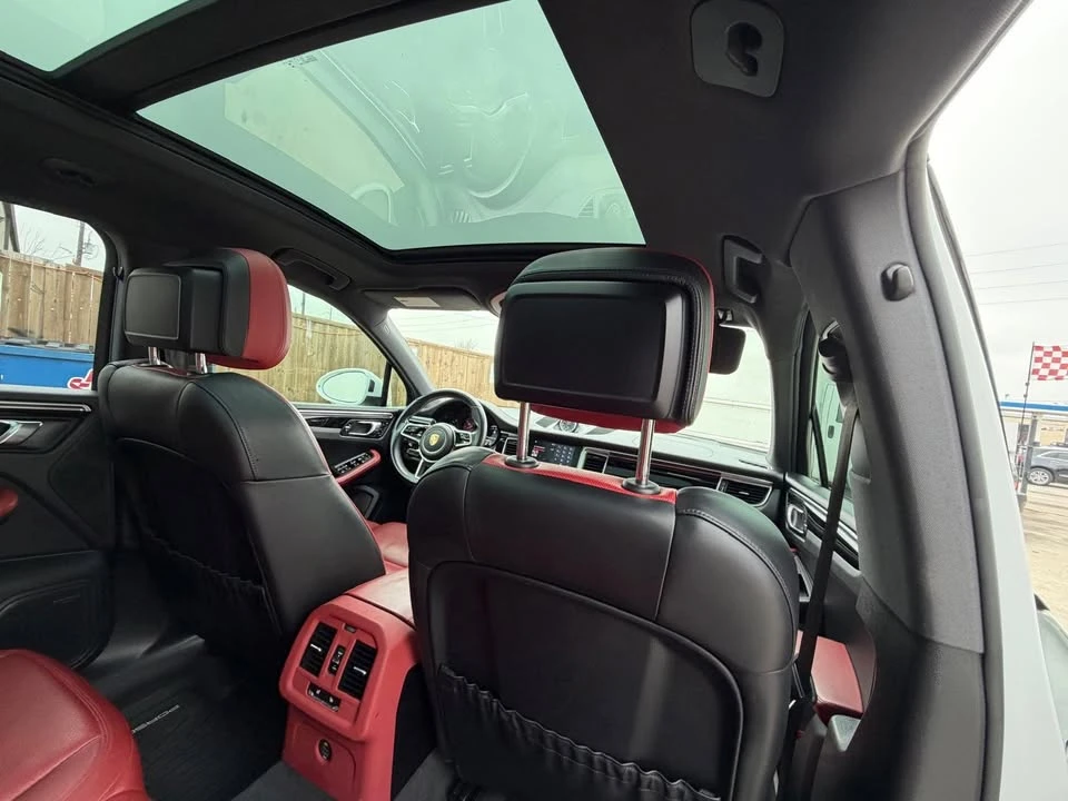 2017 Porsche Macan Turbo - Image 8 of 8