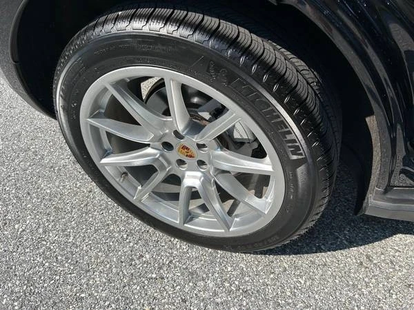 2017 Porsche Macan S - Image 7 of 17