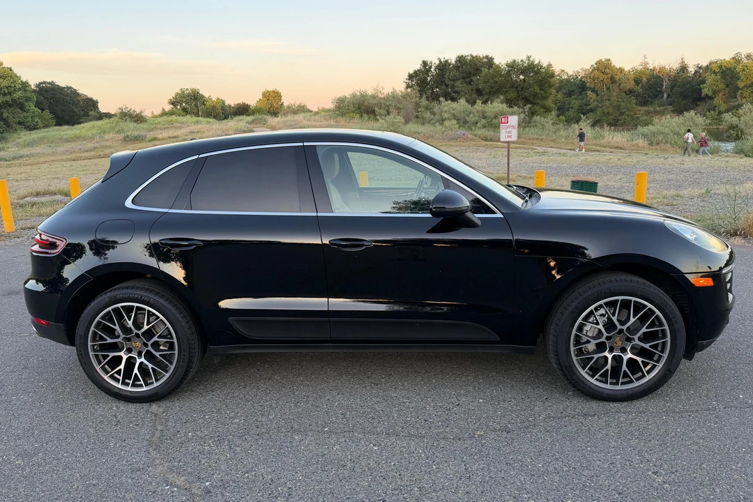 2017 Porsche Macan S - Image 3 of 31