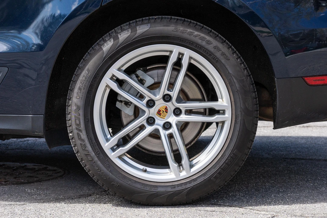 2017 Porsche Macan S - Image 15 of 31