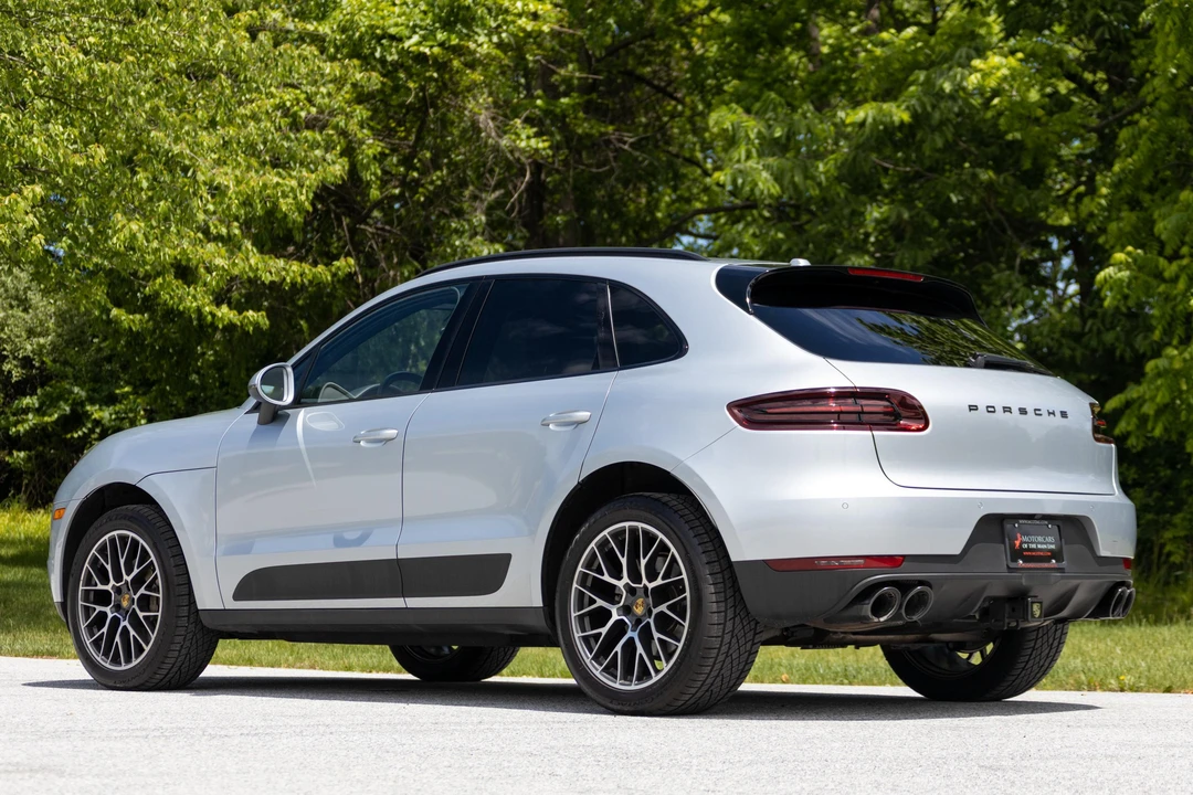 2017 Porsche Macan S - Image 27 of 31