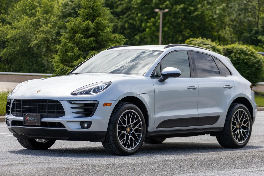 2017 Porsche Macan S - Image 24 of 31