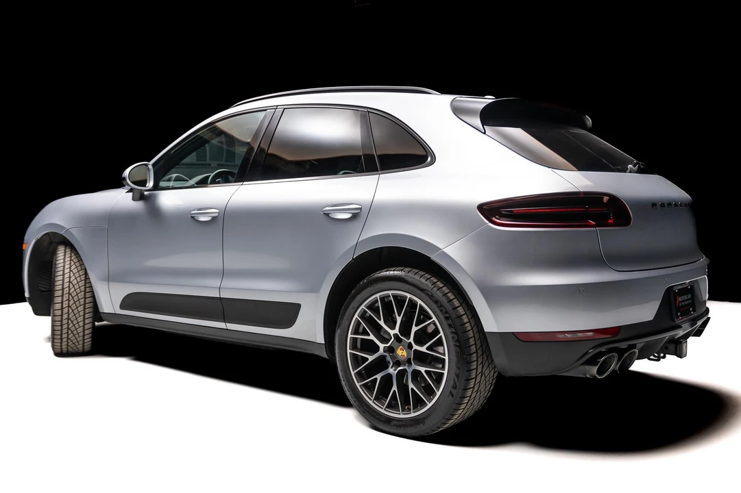 2017 Porsche Macan S - Image 8 of 31