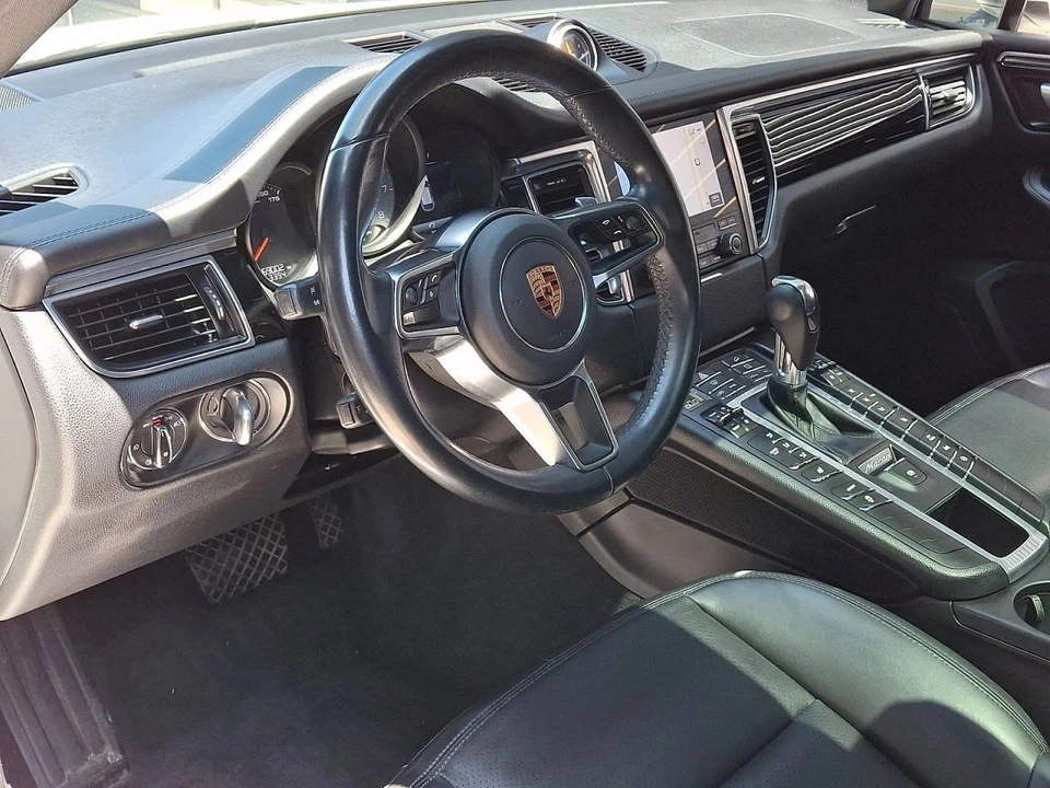 2017 Porsche Macan S - Image 4 of 5