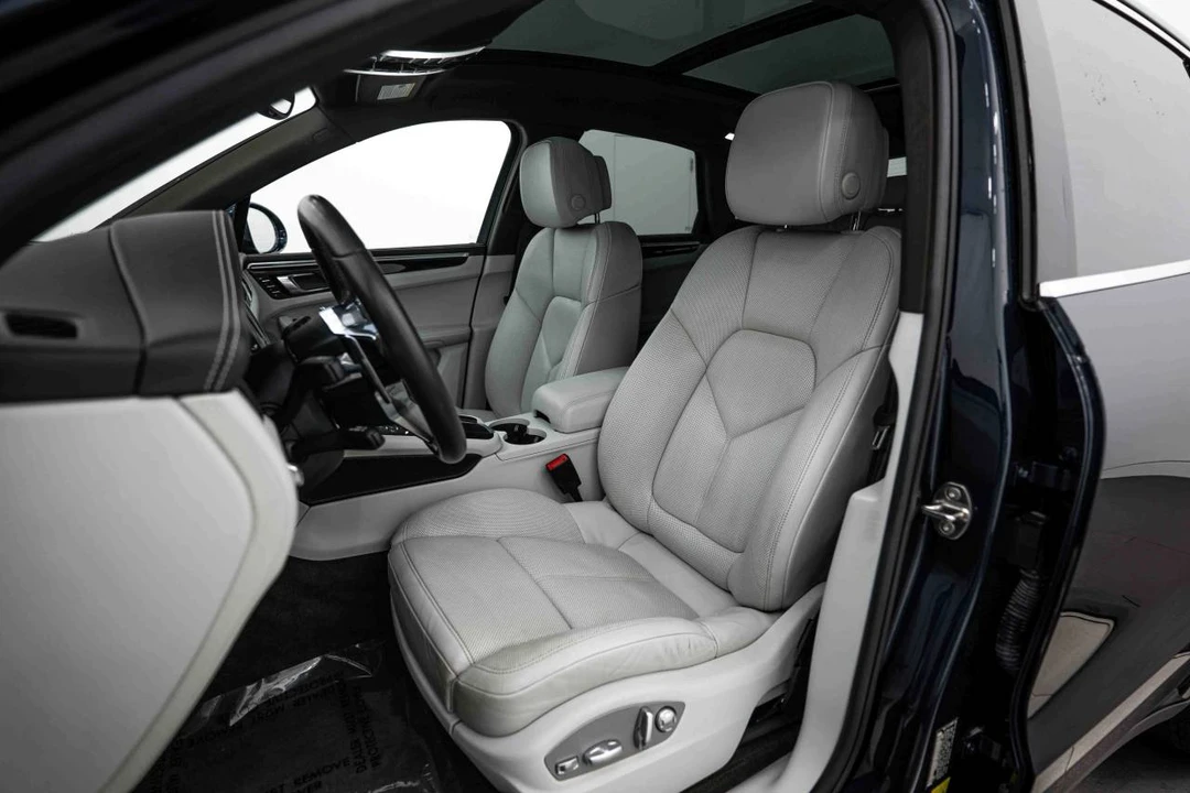 2017 Porsche Macan S - Image 5 of 5