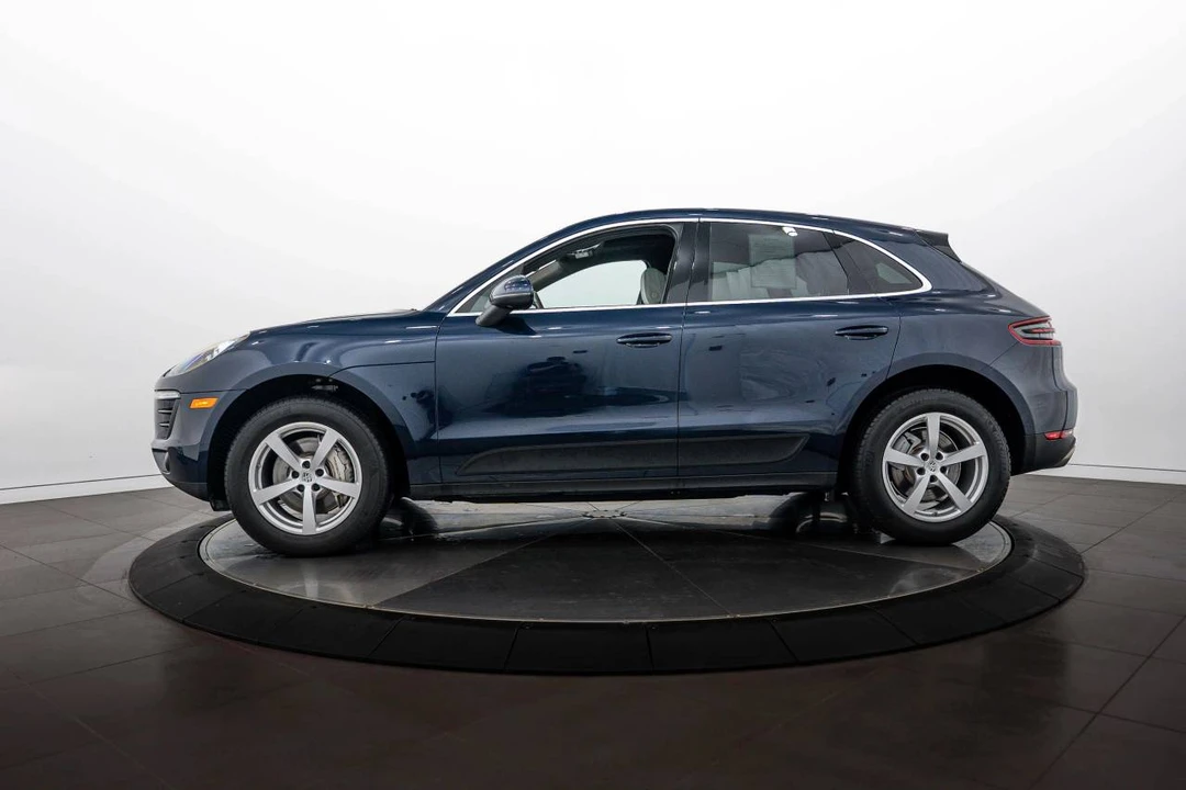 2017 Porsche Macan S - Image 2 of 5