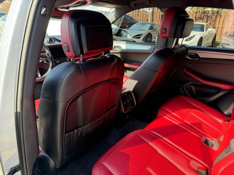 2017 Porsche Macan S - Image 12 of 12