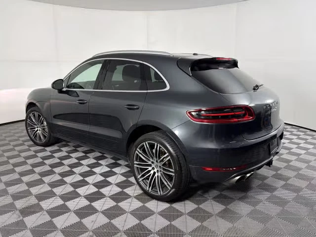 2017 Porsche Macan - Image 18 of 31