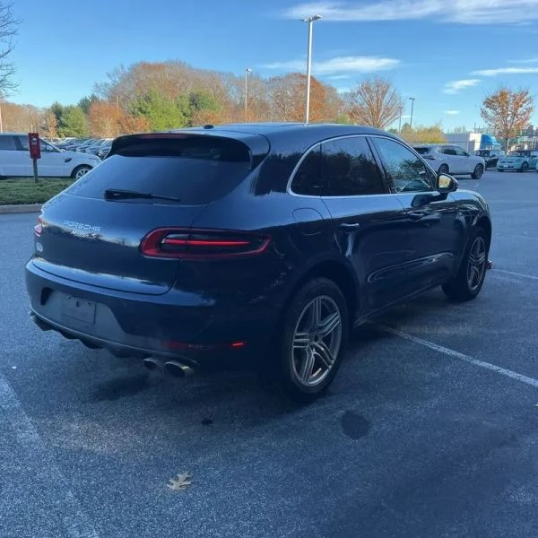 2017 Porsche Macan S - Image 8 of 12