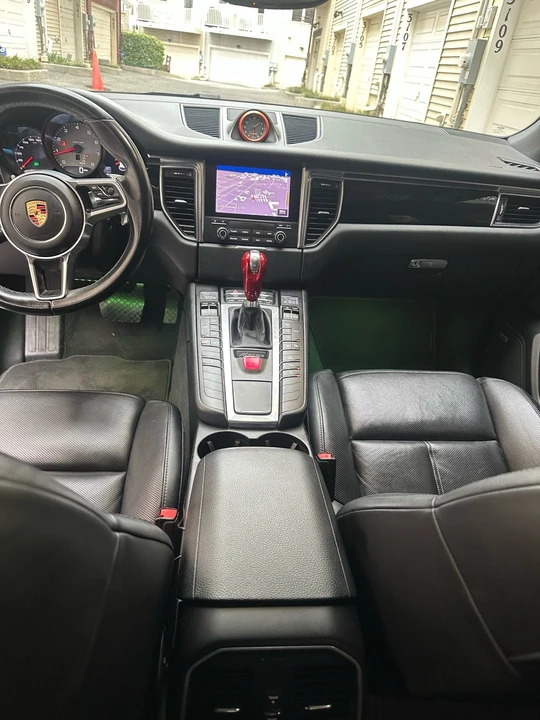 2017 Porsche Macan S - Image 14 of 21