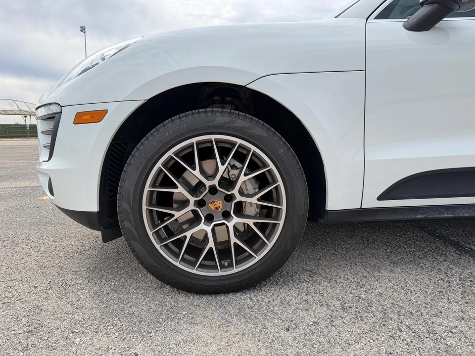 2017 Porsche Macan S - Image 23 of 31