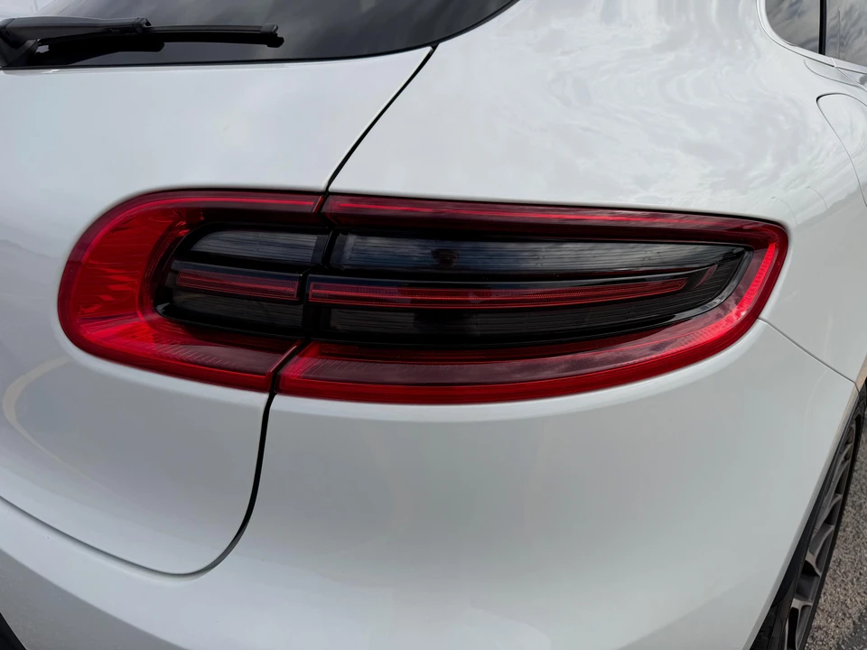 2017 Porsche Macan S - Image 19 of 31