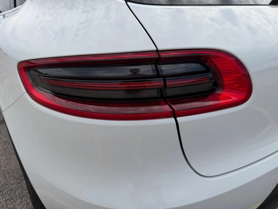 2017 Porsche Macan S - Image 15 of 31