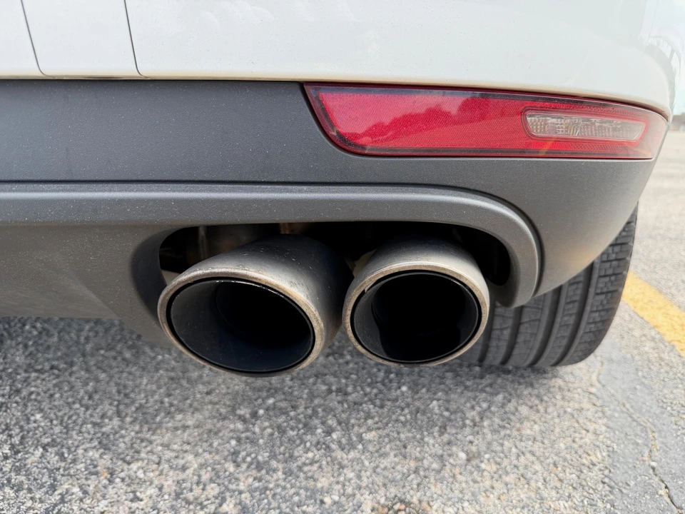 2017 Porsche Macan S - Image 18 of 31