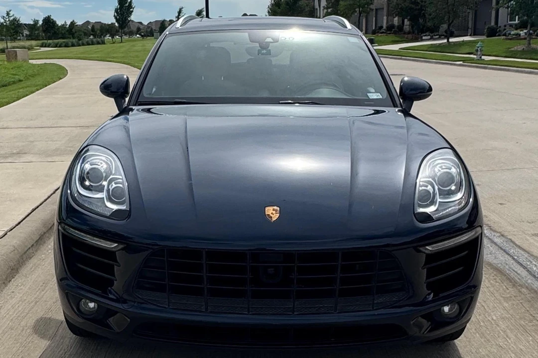 2017 Porsche Macan S - Image 2 of 31
