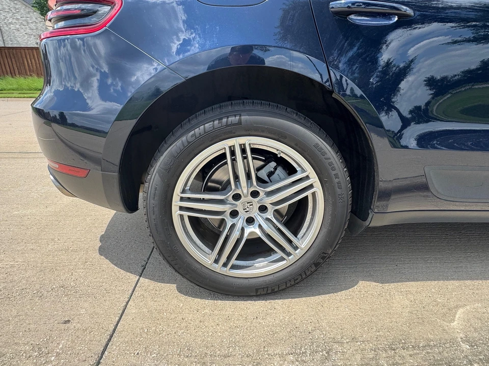 2017 Porsche Macan S - Image 27 of 31