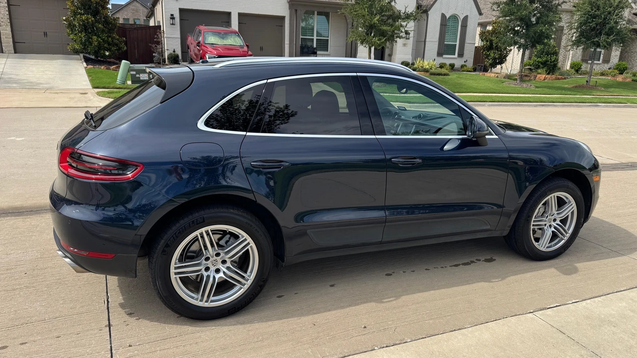 2017 Porsche Macan S - Image 10 of 31