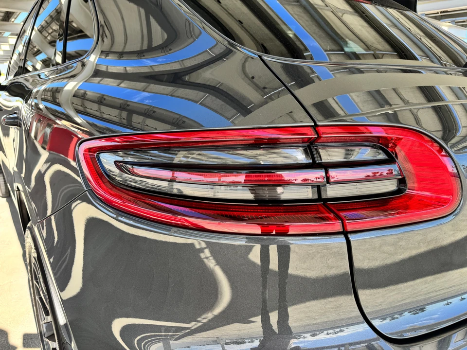 2017 Porsche Macan S - Image 21 of 31