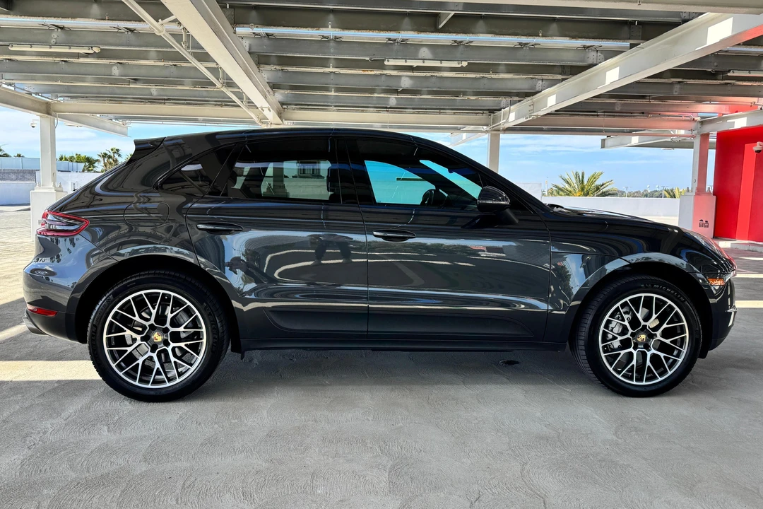 2017 Porsche Macan S - Image 3 of 31