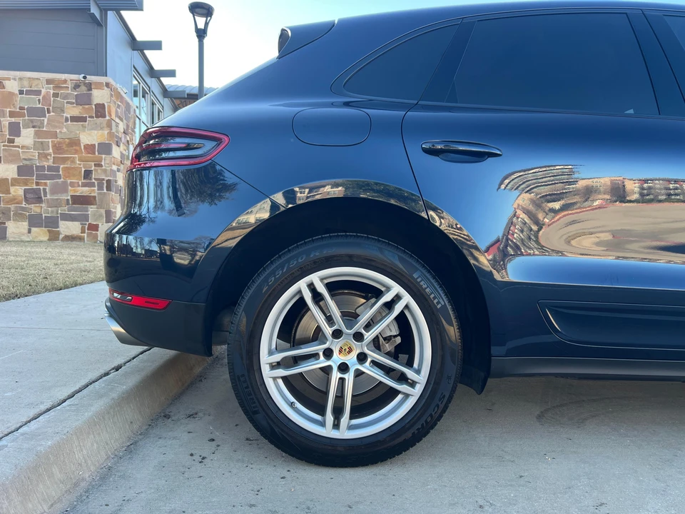 2017 Porsche Macan S - Image 30 of 31