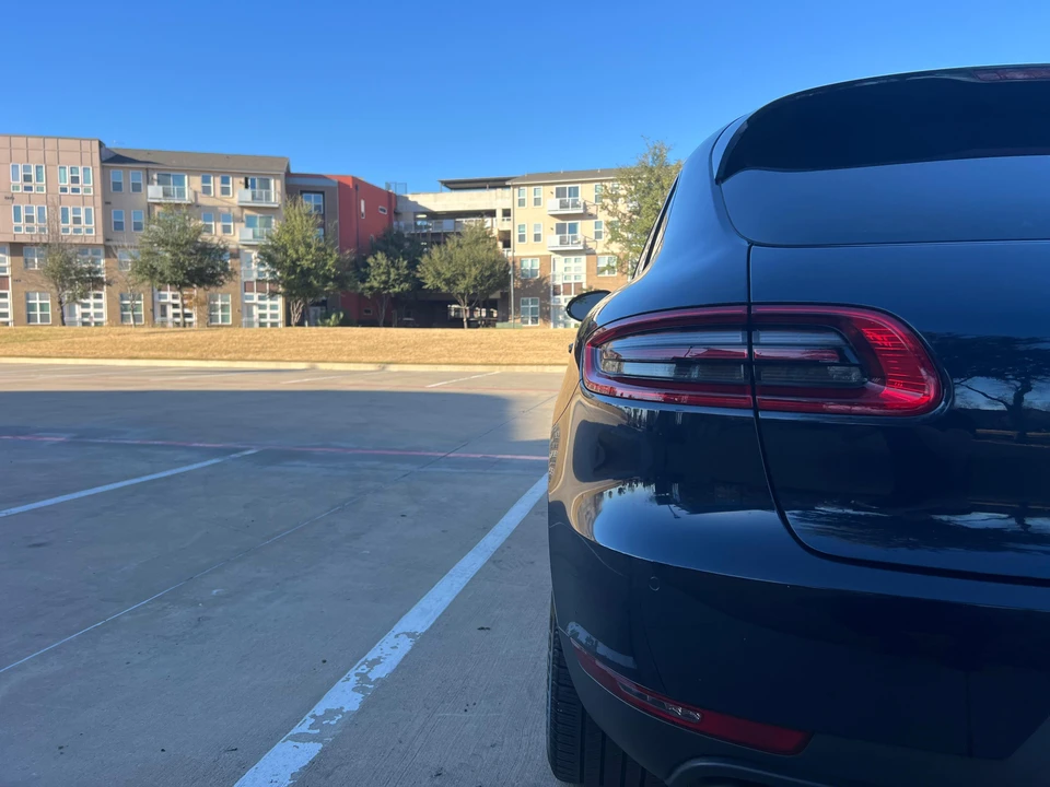 2017 Porsche Macan S - Image 25 of 31