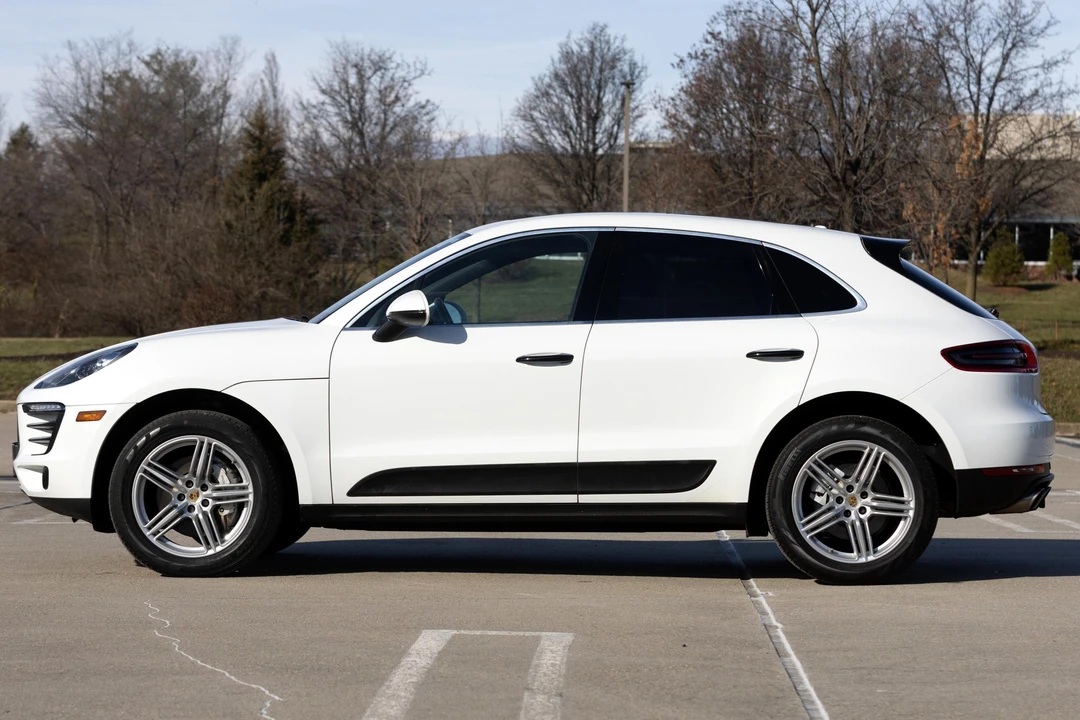2017 Porsche Macan S - Image 3 of 31