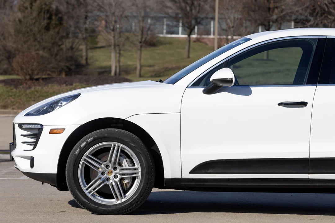 2017 Porsche Macan S - Image 30 of 31