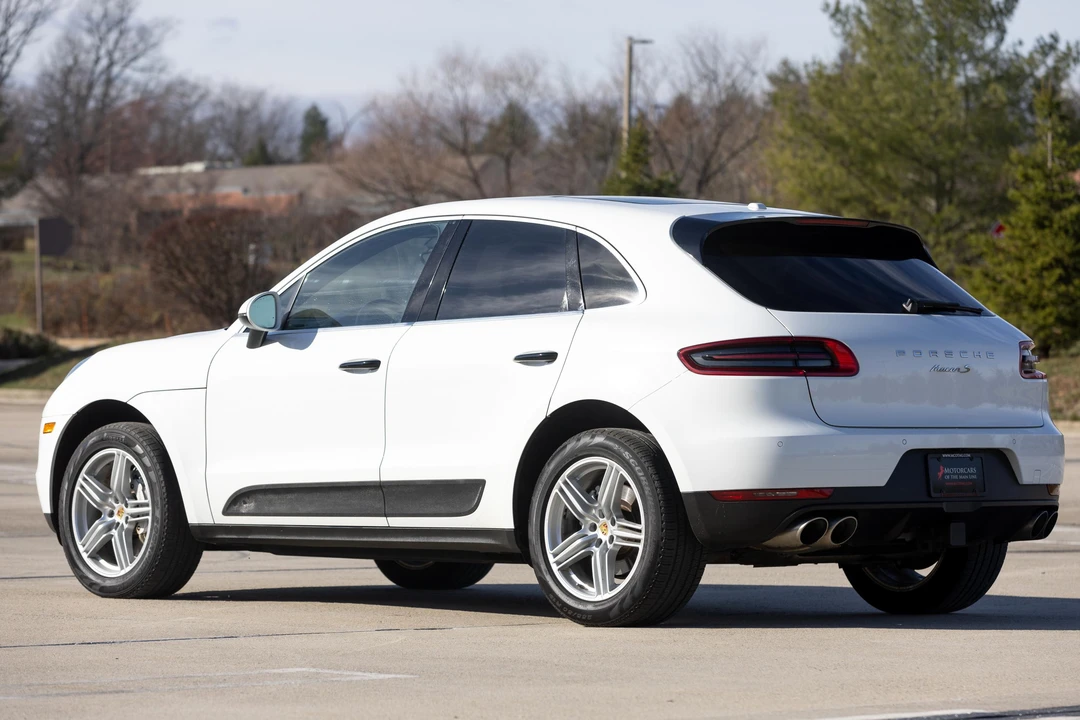 2017 Porsche Macan S - Image 9 of 31