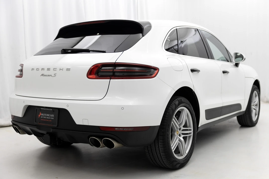2017 Porsche Macan S - Image 24 of 31
