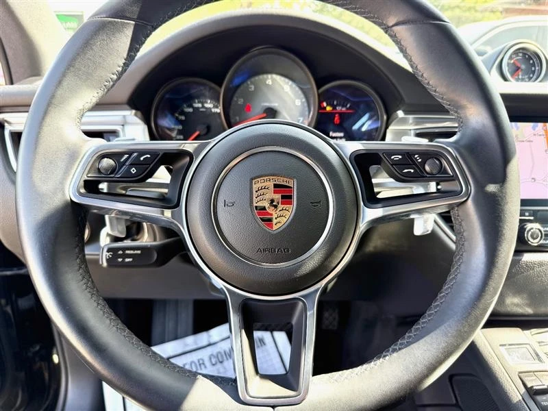 2017 Porsche Macan S - Image 7 of 12