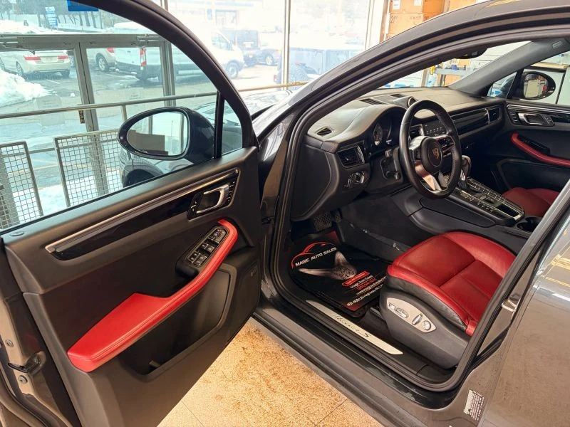 2017 Porsche Macan S - Image 10 of 12