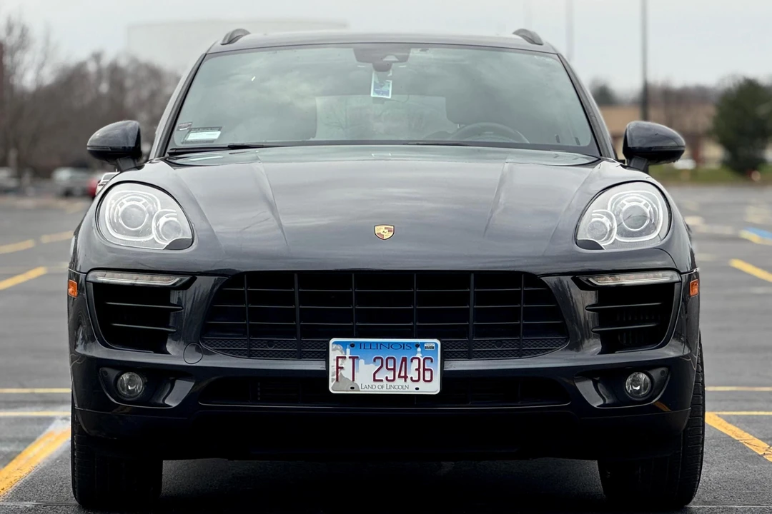 2017 Porsche Macan S - Image 2 of 31