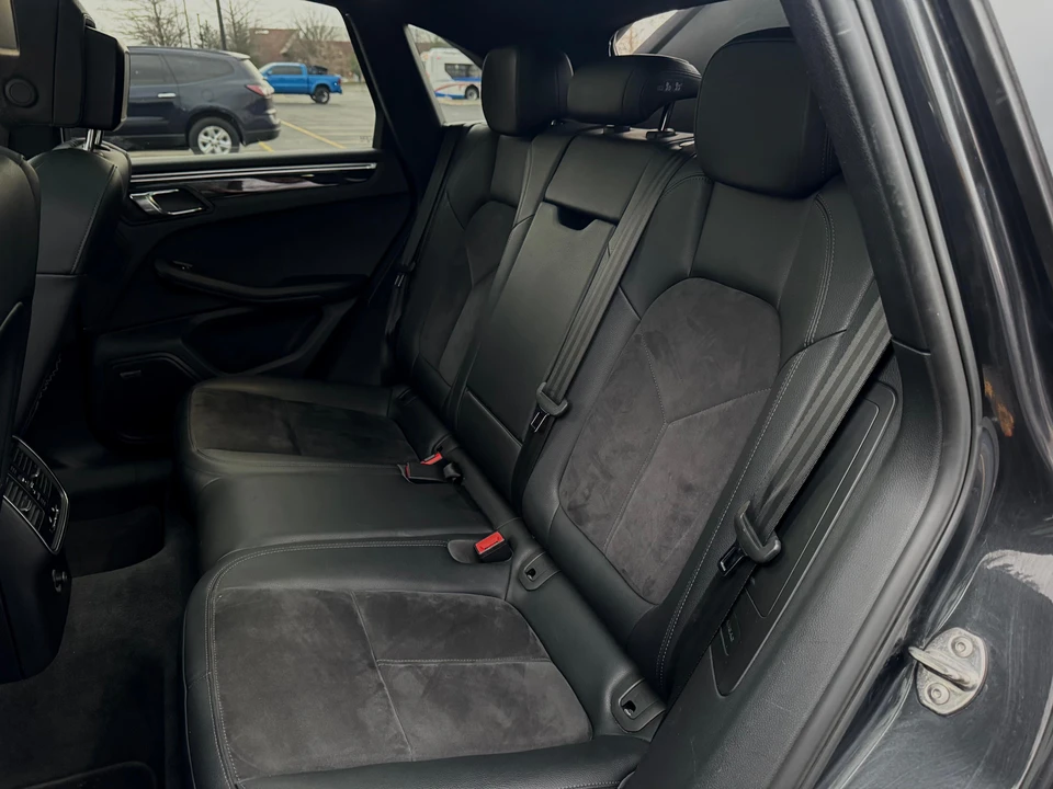 2017 Porsche Macan S - Image 27 of 31