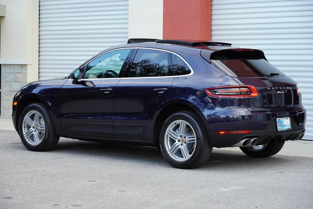 2017 Porsche Macan S - Image 11 of 31