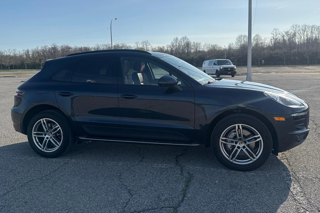 2017 Porsche Macan S - Image 3 of 31