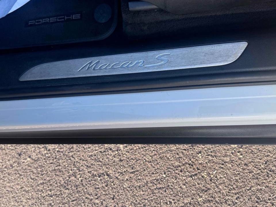 2017 Porsche Macan S - Image 21 of 21
