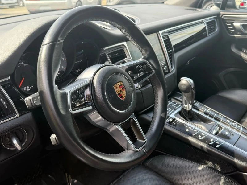 2017 Porsche Macan S - Image 9 of 12
