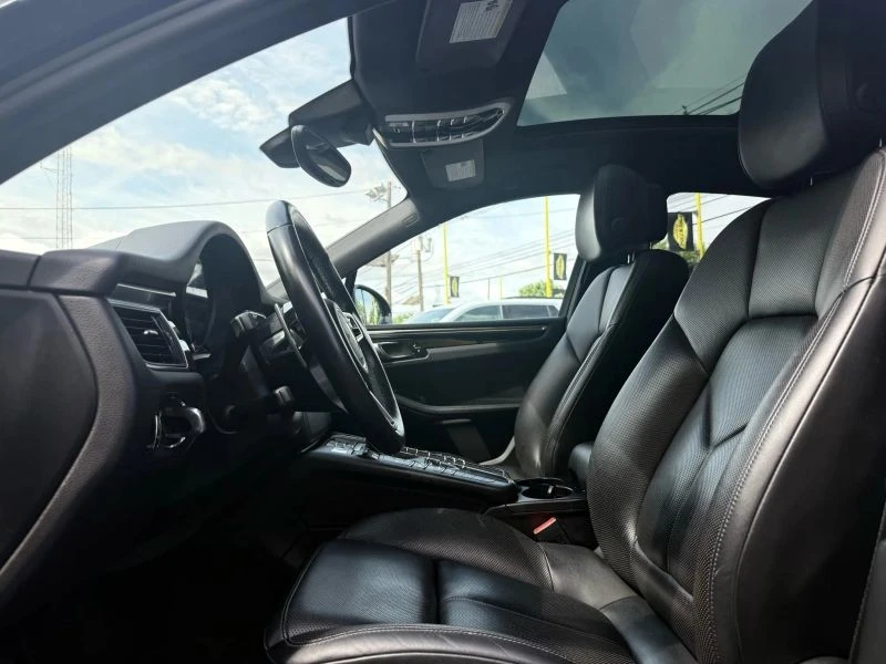 2017 Porsche Macan S - Image 8 of 12