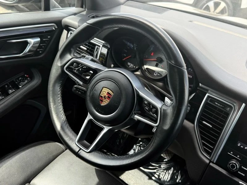 2017 Porsche Macan S - Image 11 of 12
