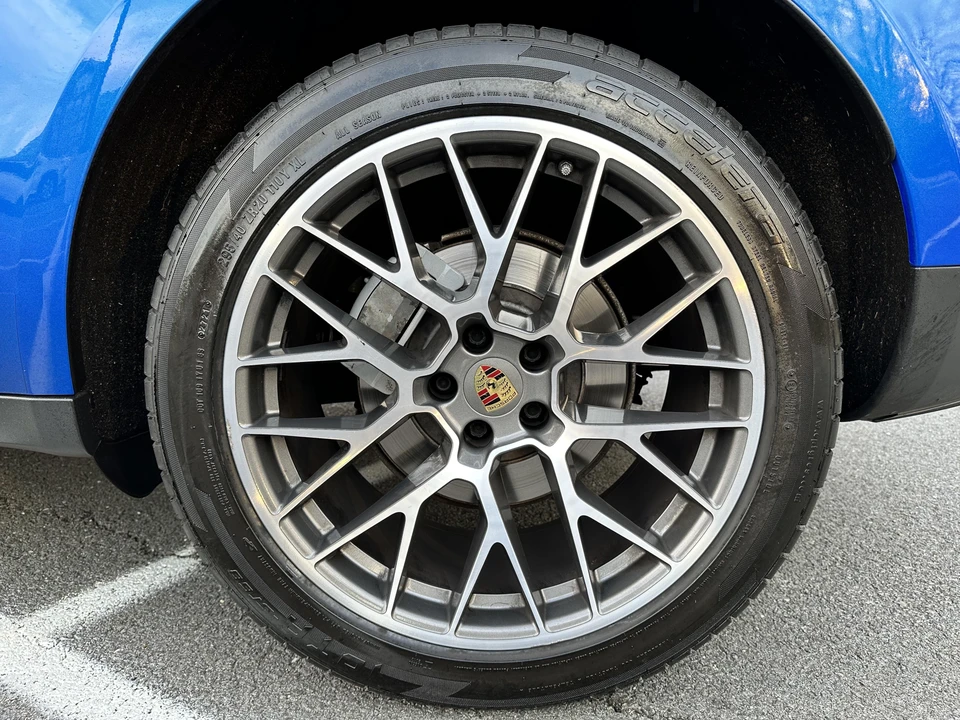 2017 Porsche Macan S - Image 24 of 31