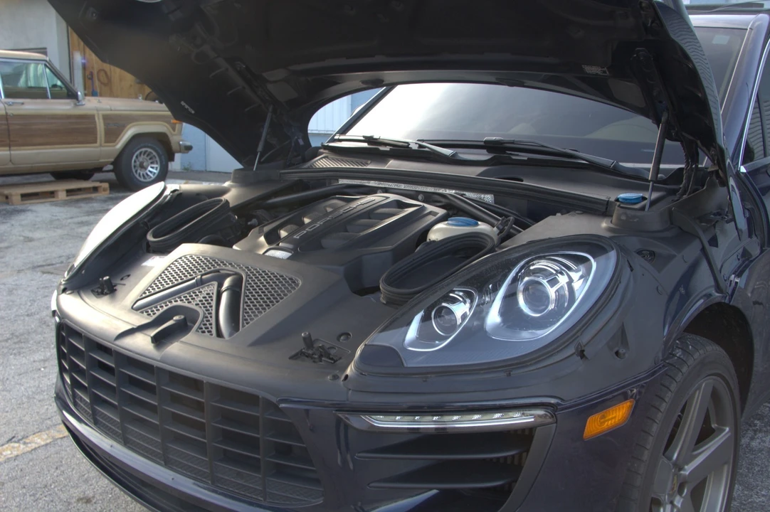 2017 Porsche Macan S - Image 18 of 31