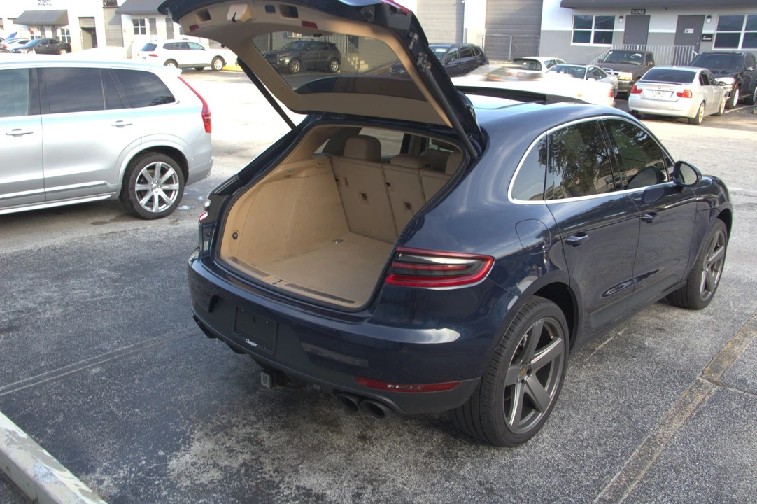 2017 Porsche Macan S - Image 15 of 31