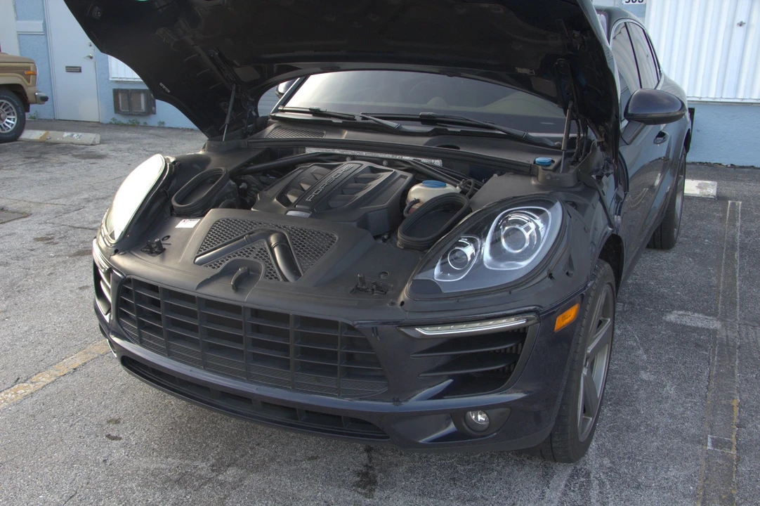 2017 Porsche Macan S - Image 17 of 31