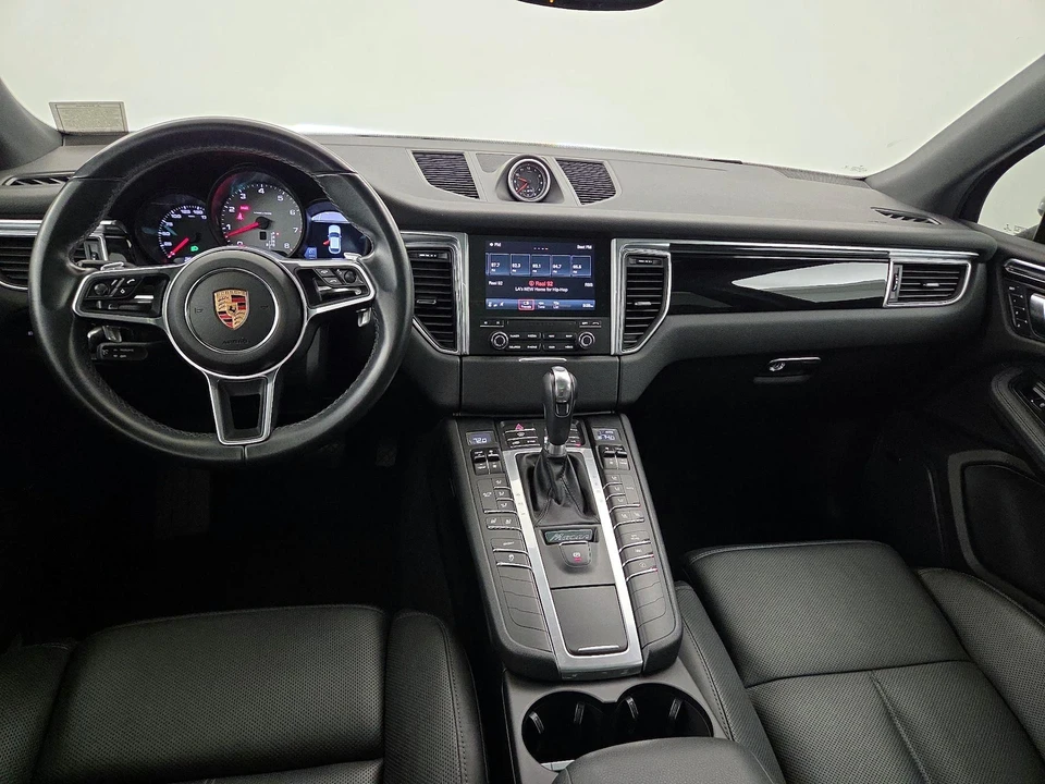 2017 Porsche Macan S - Image 10 of 27